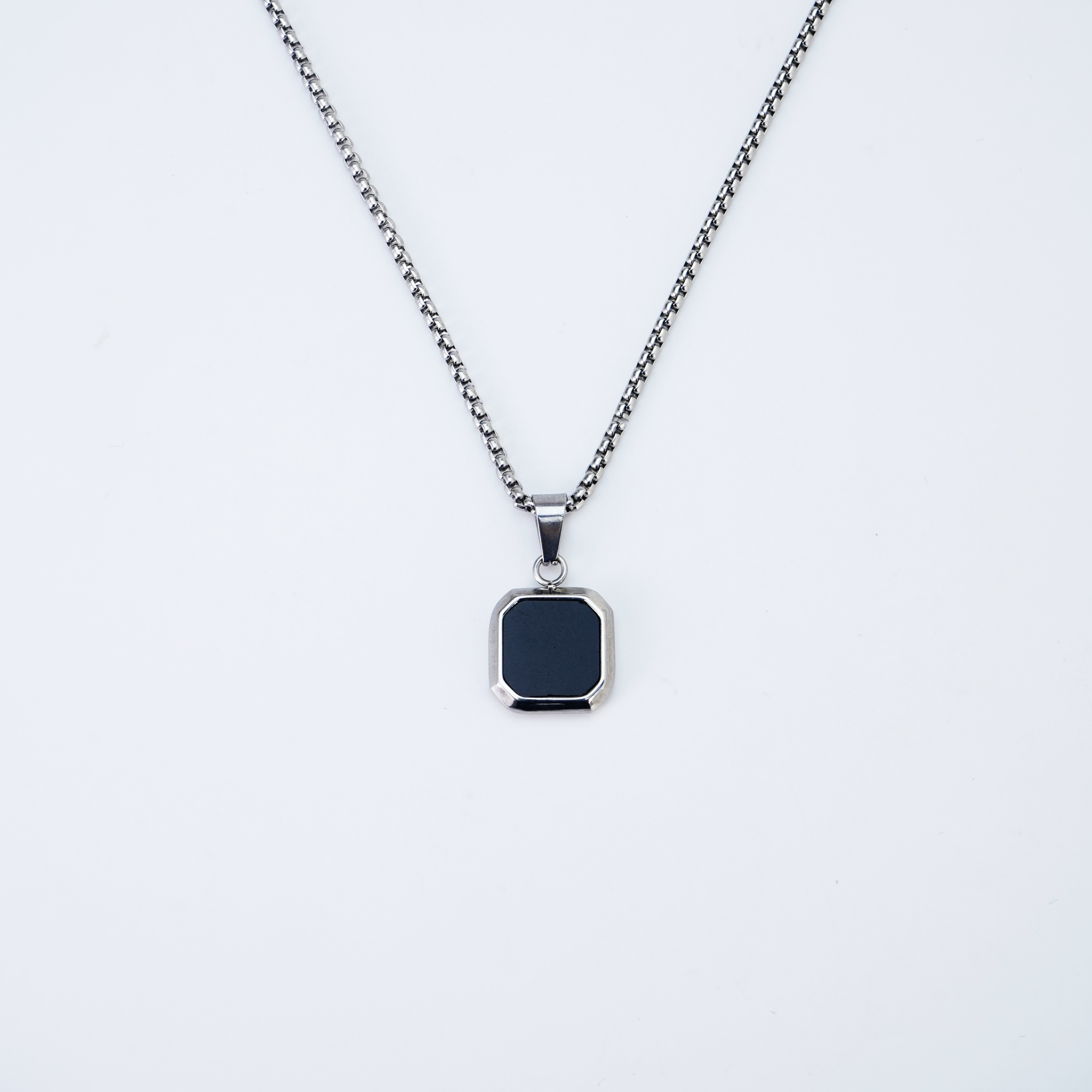 Geometric silver necklace